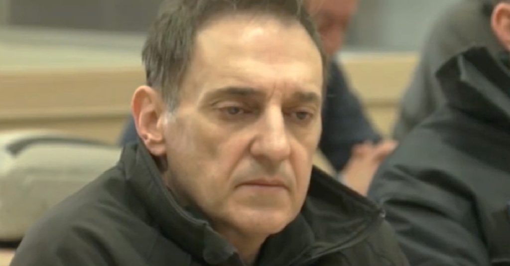 ПРОДОЛЖУВА СУДЕЊЕТО ЗА УБИЕНИТЕ ВАЊА И ПАНЧЕ Обвинителката сакаше да го дискредитира обвинетиот Александар дека тој му кажал на Палчо кога неговата ќерка Вања тргнува на учииште