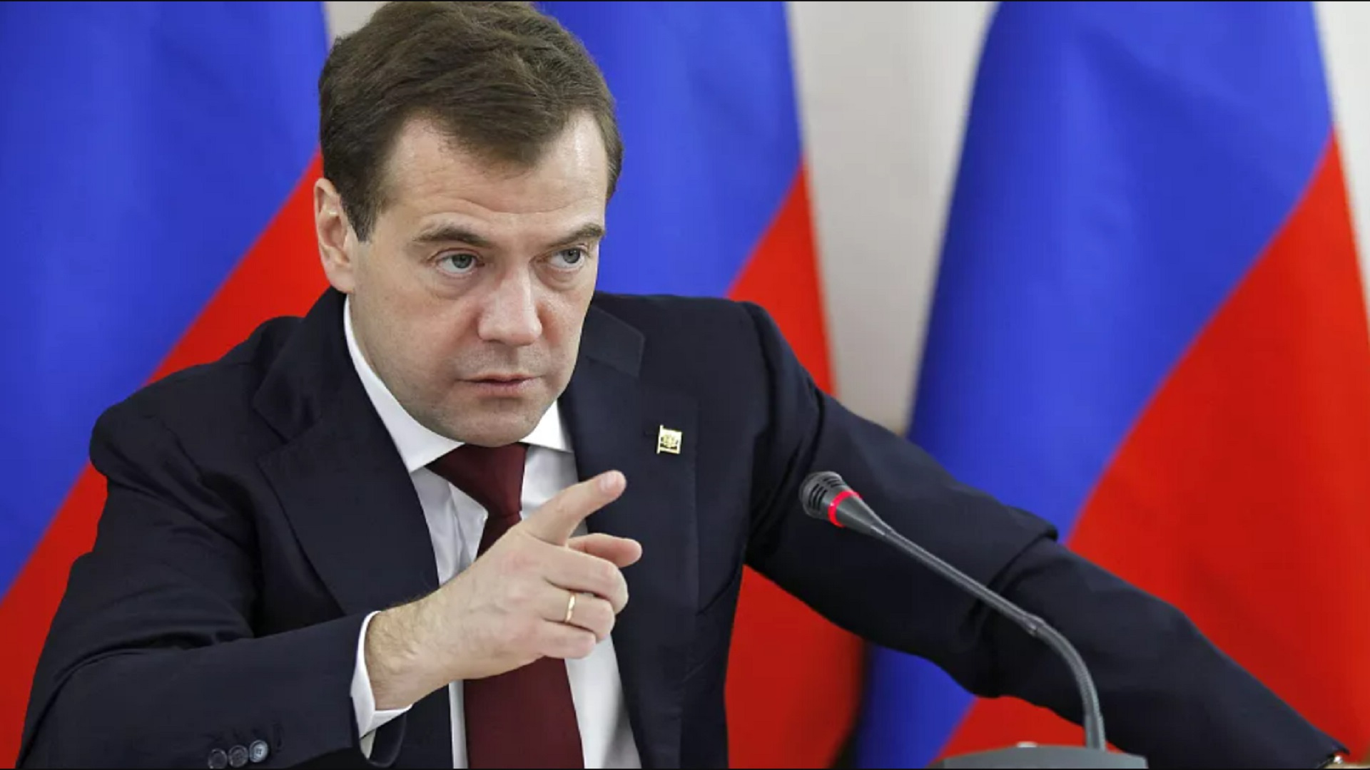 ЗАКАНА ОД МЕДВЕДЕВ Сите европски војници испратени во Украина ќе се вратат во ковчези