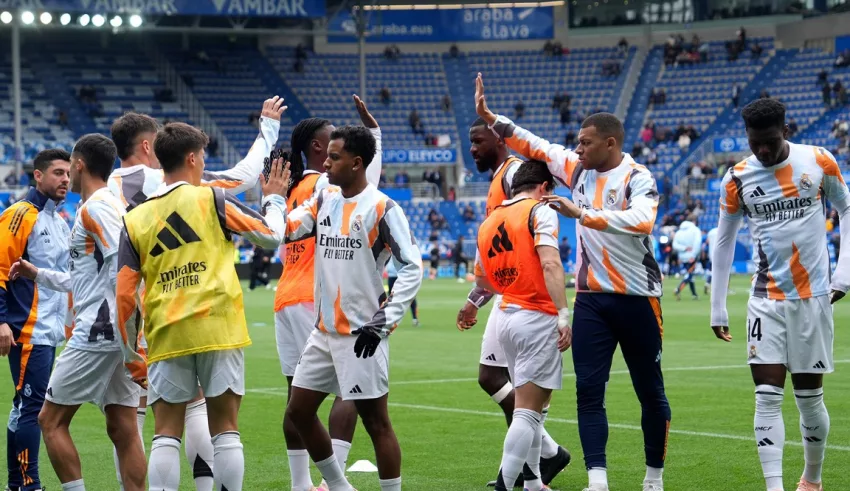 РЕАЛ МАДРИД ПРОДОЛЖУВА СО ТРЕНИНЗИ Вниманието насочено кон Винисиус Јуниор