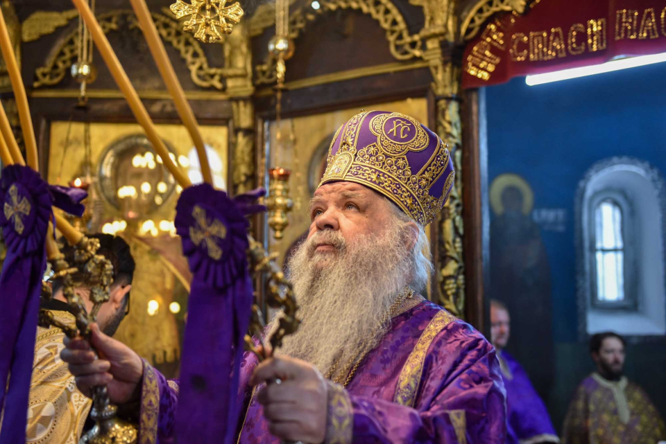 ВЕЛИГДЕНСКО ПОСЛАНИЕ НА Г.Г. СТЕФАН Трагедијата во Кочани не сплоти во тага и во молитви за настраданите