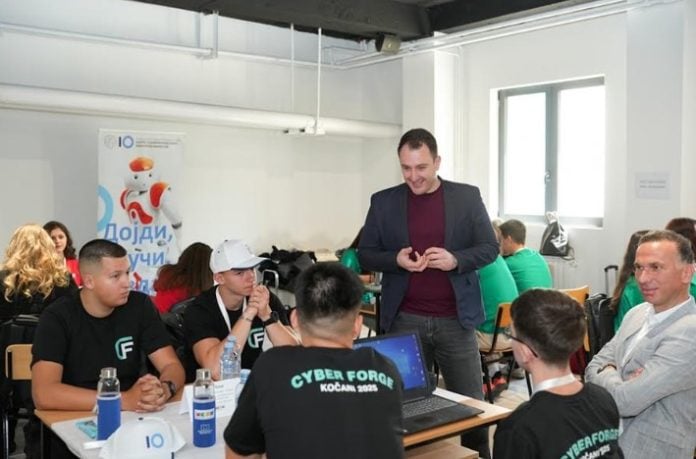 ВЛАДАТА СТАРТУВА СО GOVTECH ПРОГРАМИ Хакатон „Кликни безбедно“ за безбедно на младите