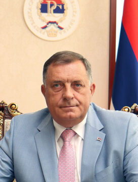 РЕПУБЛИКА СРПСКА ОСТАНУВА НА СВОЕТО Шмит е нелегитимен, БиХ може да опстане само врз основа на Дејтон РЕПУБЛИКА СРПСКА ОСТАНУВА НА СВОЕТО Шмит е нелегитимен, БиХ може да опстане само врз основа на Дејтон