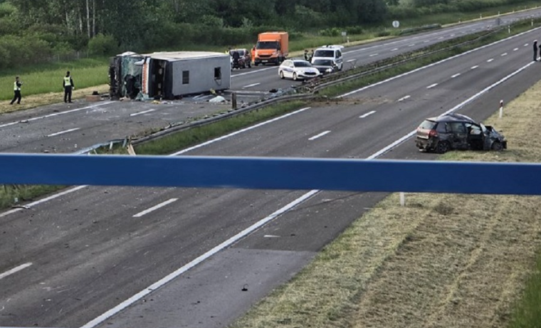 СТРАОТНА АВТОБУСКА НЕСРЕЌА ВО ХРВАТСКА Две лица починаа, 31 повредено