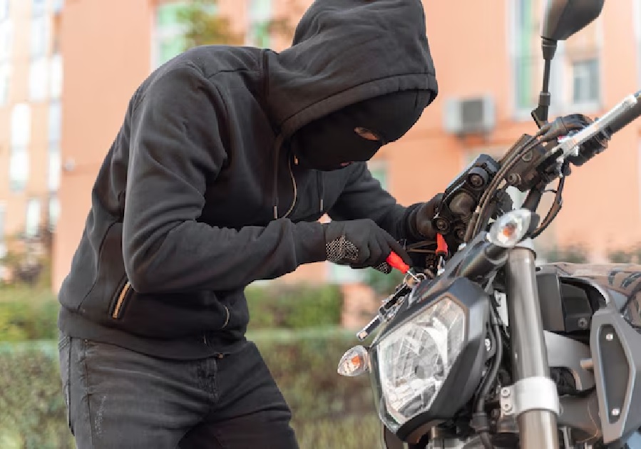 ПРИВЕДЕН КРАДЕЦ ВО КУМАНОВО, одземеното пронајдено и вратено на сопственикот