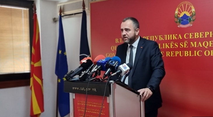 МИНИСТЕРОТ ТОШКОВСКИ СО ТЕШКИ ОБВИНУВАЊА Политички лешинари стојат зад протестот на родителите од Кочани МИНИСТЕРОТ ТОШКОВСКИ СО ТЕШКИ ОБВИНУВАЊА Политички лешинари стојат зад протестот на родителите од Кочани