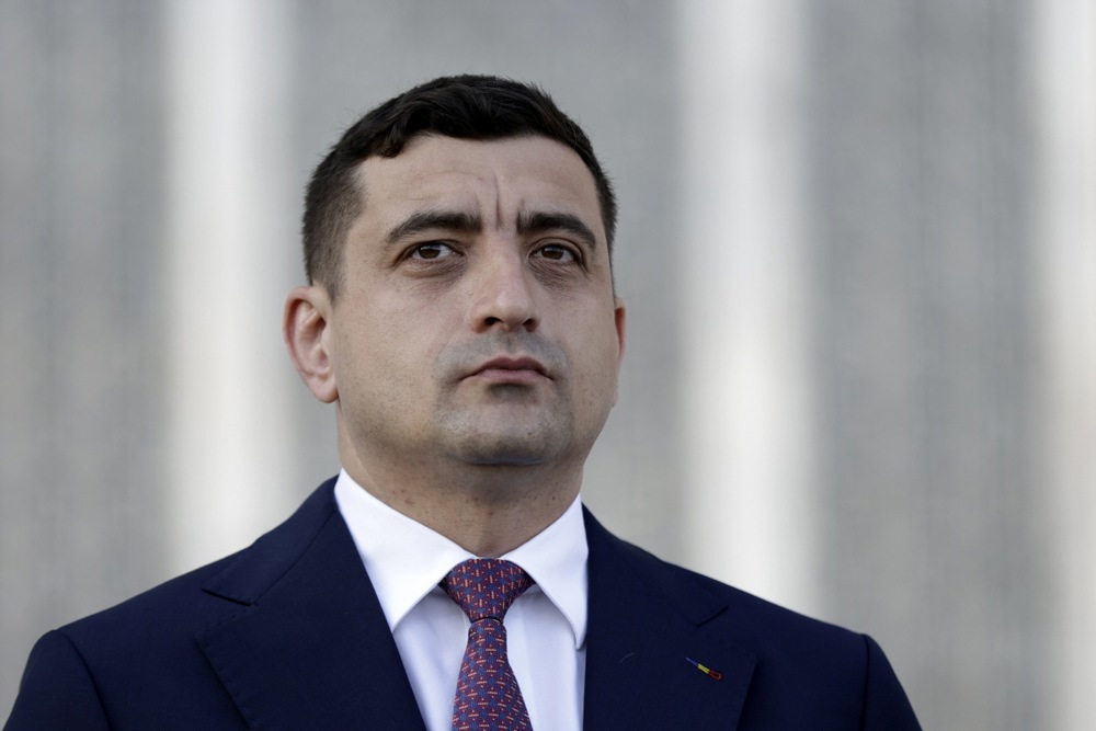 ПРЕТСЕДАТЕЛСКИ ИЗБОРИ ВО РОМАНИЈА Десница против либерали, историска трка за претседател