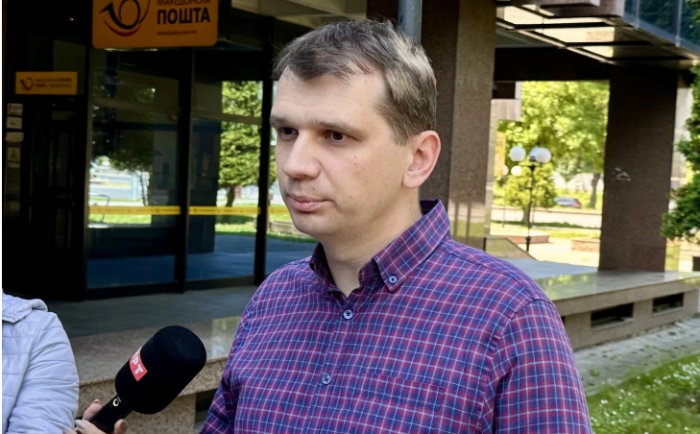 ПОЛИЦАЈЦИТЕ ИЗЛЕГУВААТ НА ПРОТЕСТ Судовите во Скопје го кршат законот за минимална плата