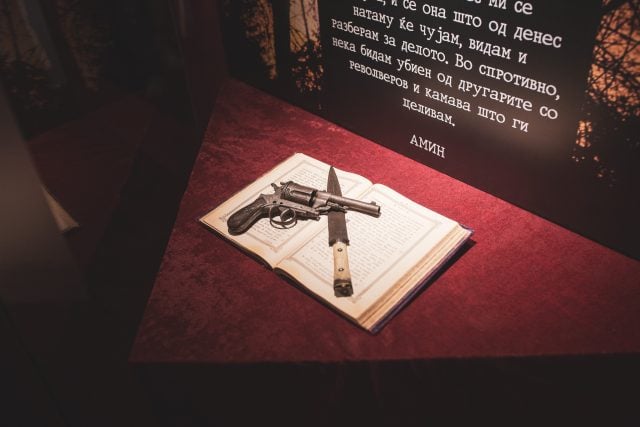 ЗАВРШЕНА ОБНОВАТА НА СПОМЕН КУЌАТА НА ГОЦЕ ДЕЛЧЕВ ВО БИТОЛА Историски експонати и уметнички дела