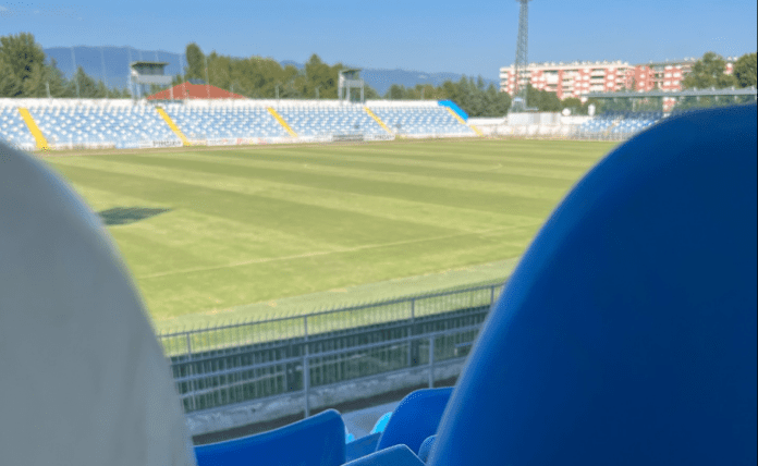 АМБИЦИОЗНИОТ ПРОЕКТ НА ГОСТИВАР ПРОПАЃА Се повлекуваат од лигата, не се појавија на натпреварот со Пелистер АМБИЦИОЗНИОТ ПРОЕКТ НА ГОСТИВАР ПРОПАЃА Се повлекуваат од лигата, не се појавија на натпреварот со Пелистер