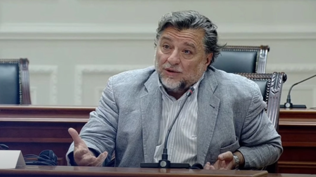 ЕКСПРЕСНА РЕАКЦИЈА НА ФРЧКОСКИ Не сум виновен, кривичната пријава е одмазда за критиките кон власта