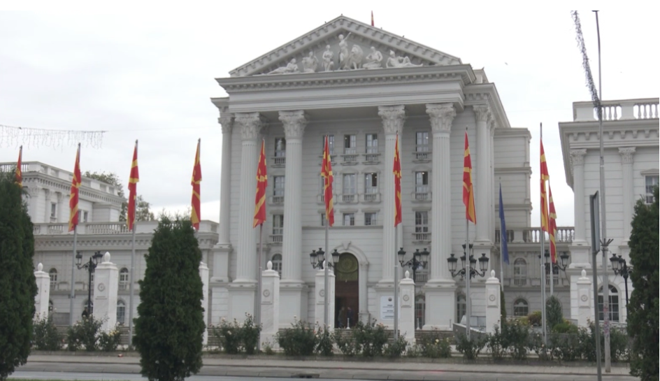 МИЦКОСКИ НА СРЕДБА СО ВРЕДИ Вчера се виде со Таравари