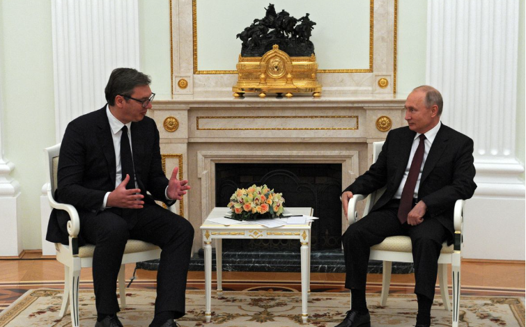 МУ ВЕТИВ НА ПУТИН, ЌЕ БИДАМ ВО МОСКВА НА 9 МАЈ, Но Србија останува на европскиот пат вели Вучиќ