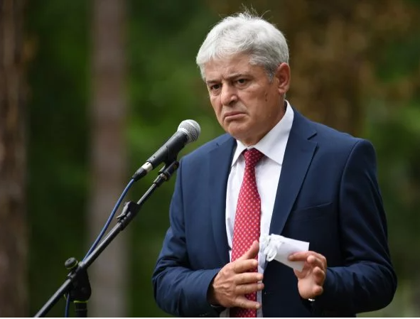 ДУИ СО ЖЕСТОКИ ОБВИНУВАЊА – ВМРО-ДПМНЕ стои зад уценливи структури во „Вреди“