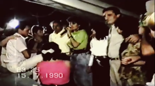 ЦЕЦА ЈА ЗАПОЗНАВ НА ПАНАЃУР ПОД ШАТОР, СО КАЛ ДО КОЛЕНА Нада Топчагиќ за првиот настап на фолк ѕвездата ЦЕЦА ЈА ЗАПОЗНАВ НА ПАНАЃУР ПОД ШАТОР, СО КАЛ ДО КОЛЕНА Нада Топчагиќ за првиот настап на фолк ѕвездата