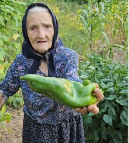 РИТУАЛОТ НА 98-ГОДИШНАТА БАБА МИРЈАНА Една ракија, едно кафе – и живееш сто години