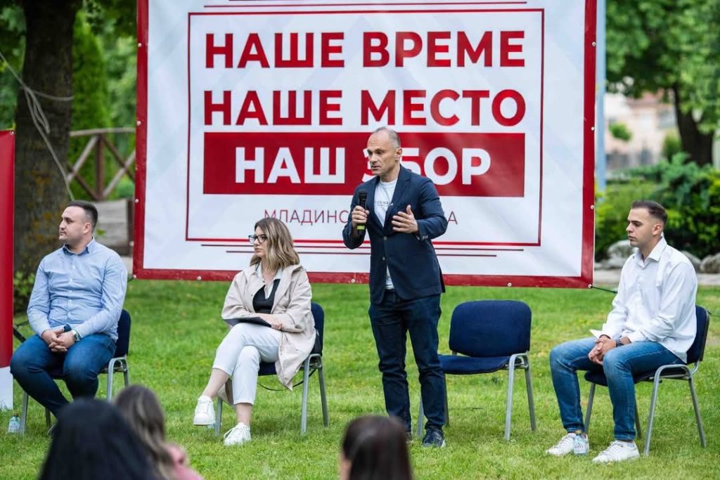 ФИЛИПЧЕ УДРИ СО МЕТЛА – СДСМ остана без цело раководство