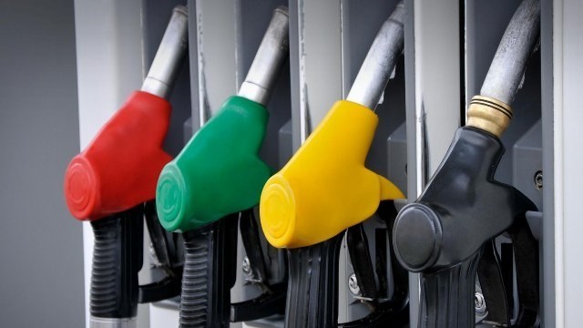 РКЕ ЈА ЗГОЛЕМИ ЦЕНАТА ЗА ГОРИВАТА Дизелот сега чини 67,5 денари РКЕ ЈА ЗГОЛЕМИ ЦЕНАТА ЗА ГОРИВАТА Дизелот сега чини 67,5 денари