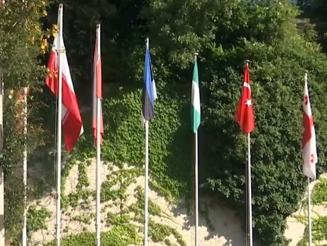 ДИПЛОМАТИЈА ПРЕД ОРУЖЈЕ – Европа и Иран на иста маса во Женева ДИПЛОМАТИЈА ПРЕД ОРУЖЈЕ – Европа и Иран на иста маса во Женева