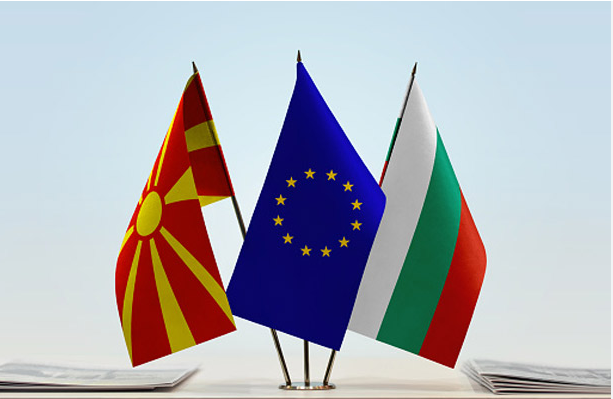 ЕУ ПОСРЕДУВА Предложен термин за средба меѓу Македонија и Бугарија ЕУ ПОСРЕДУВА Предложен термин за средба меѓу Македонија и Бугарија