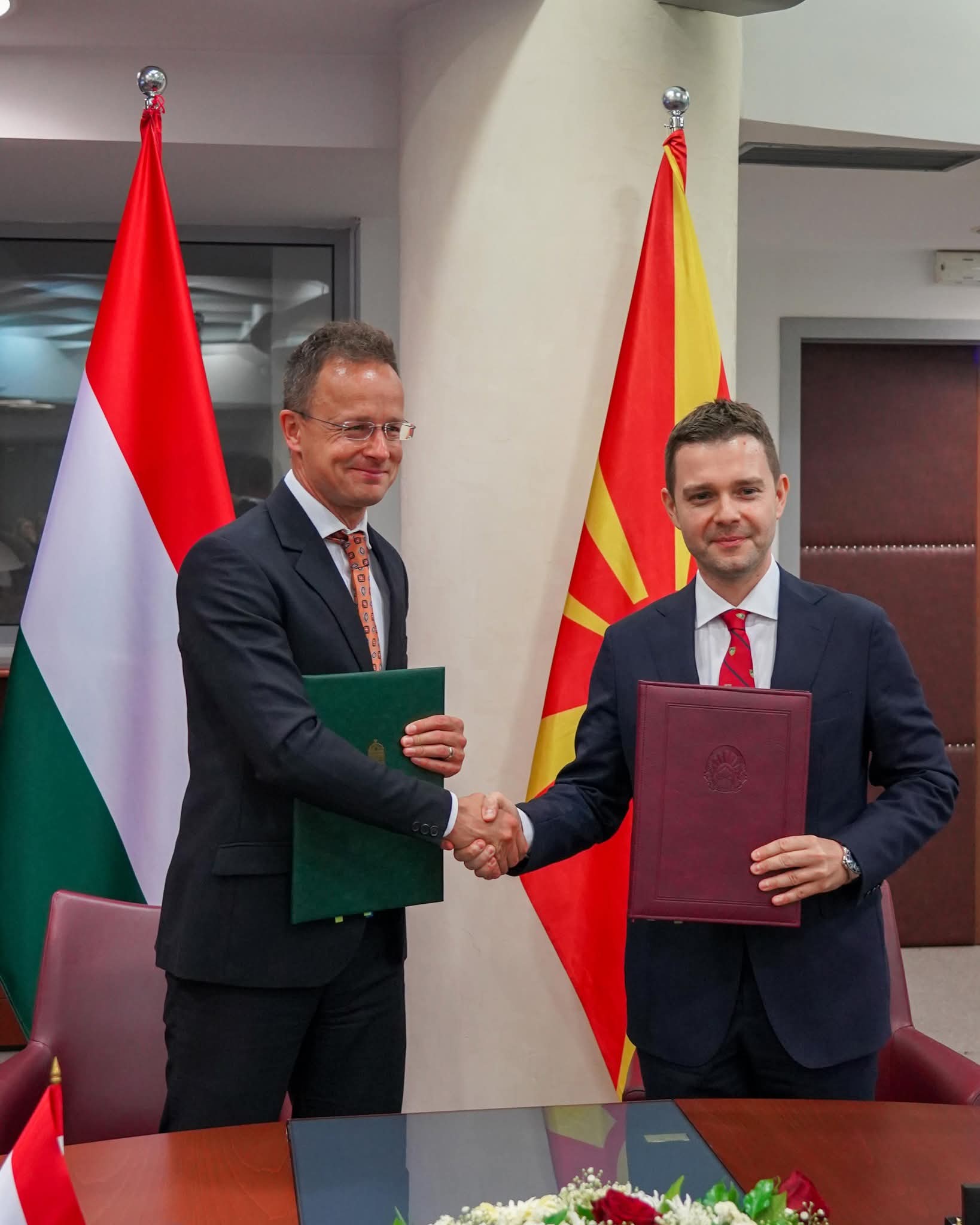 СИЈАРТО СО ШОКАНТНА ПОРАКА ВО СКОПЈЕ Брисел ве лаже 20 години