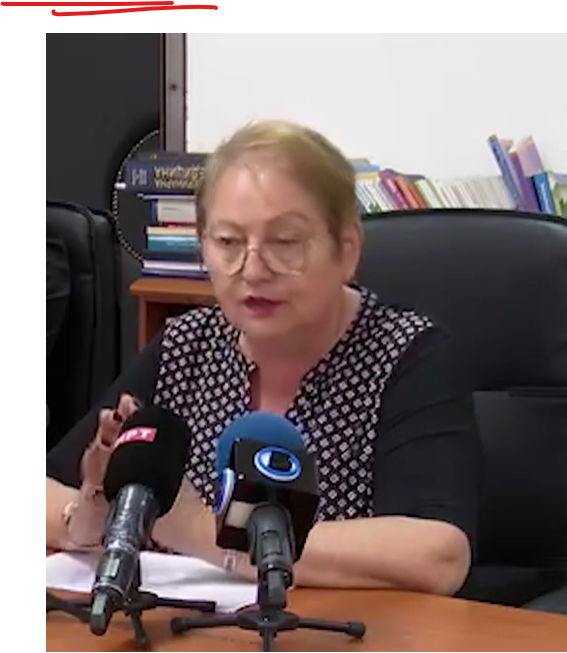 МИНИСТЕРКАТА ЈАНЕВСКА ЗА УЧЕБНИЦИТЕ Се менуваат на секои пет години, потрошени 11 милиони евра