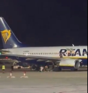 СПАСУВАЈ СЕ КОЈ МОЖЕ Паника на летот од Мајорка, патници скокаа од авион