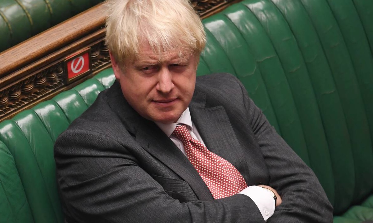 ПОРАНЕШНИОТ БРИТАНСКИ ПРЕМИЕР ЏОНСОН ТАЖЕН ПОРАДИ УКРАИНА Според анкетите интересот за Украина опаднал