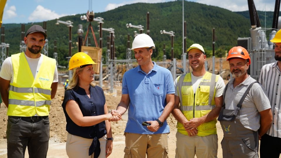 МИНИСТЕРКАТА БОЖИНОВСКА НА ТЕРЕН – Балканот се поврзува, Македонија со нова 400 kV енергетска врска