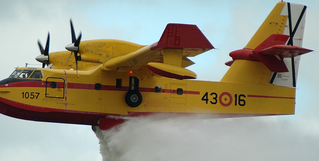 ГРЦИЈА ИСПРАТИ АВИОНИ И ПОЖАРНИКАРИ се вклучуваат за гаснење на пожарот кај Дојран