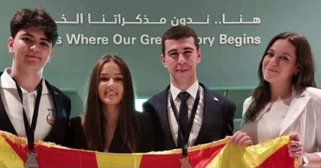 СРЕБРО ЗА МАКЕДОНИЈА: Марио Ванчоски од Штип блеска на Меѓународната хемиска олимпијада во Дубаи