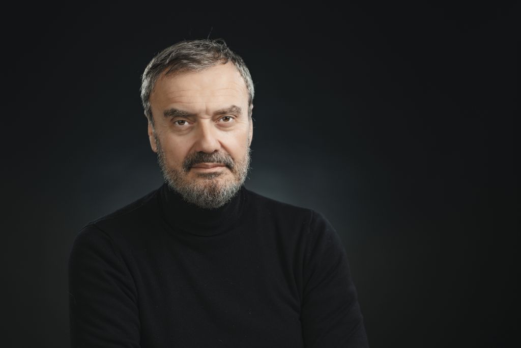 НИКОЛА РИСТАНОВСКИ СО „ЗЛАТНА АРЕНА“ ВО ПУЛА Македонскиот актер награден за улогата во филмот „Меѓу боговите“