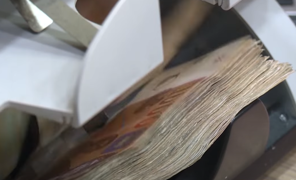 ЛИНЕАРНО ЗГОЛЕМУВАЊЕ ЗА ЕДНАКВОСТ – Пензиите ќе растат двапати ЛИНЕАРНО ЗГОЛЕМУВАЊЕ ЗА ЕДНАКВОСТ – Пензиите ќе растат двапати