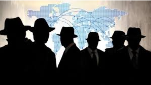 ШПИОНСКИ СКАНДАЛ ВО ПОЛСКА Руската шпионска екипа од пет држави уапсена во Полска