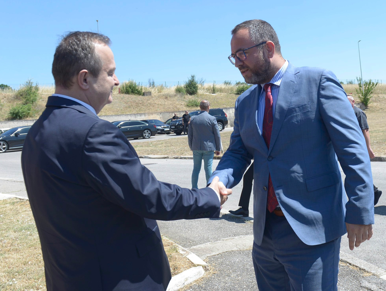 ONE STOP СИСТЕМ НА ТАБАНОВЦЕ Една контрола, две држави ONE STOP СИСТЕМ НА ТАБАНОВЦЕ Една контрола, две држави