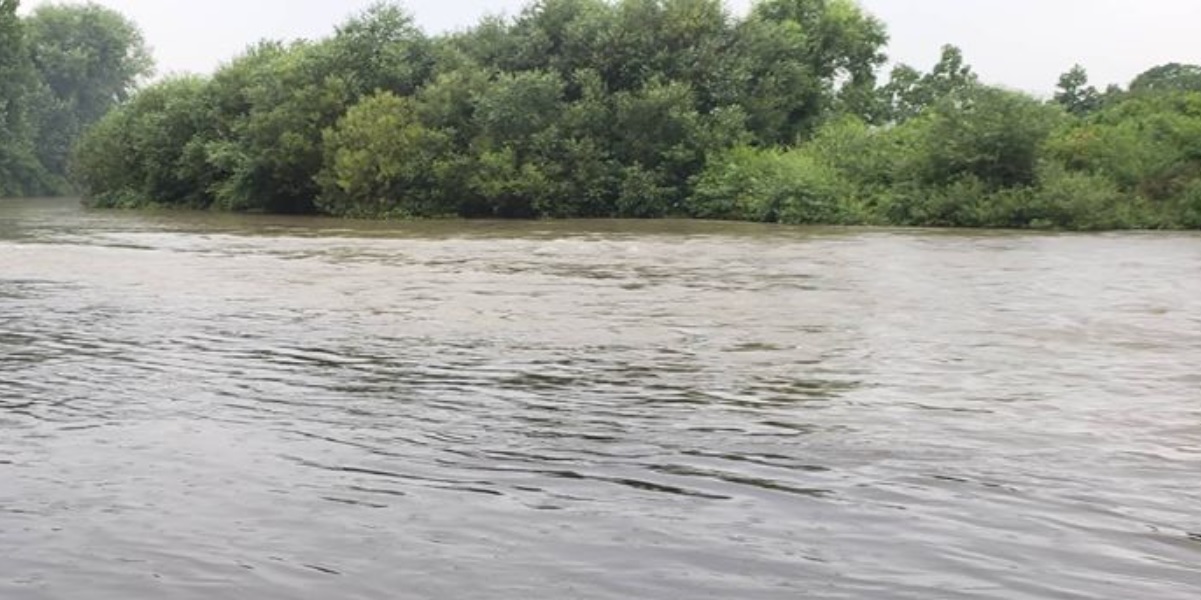 ПРОДОЛЖУВА ПОТРАГАТА ПО ИСЧЕЗНАТОТО ДЕВОЈЧЕ ВО ВАРДАР – Синоќа прекинато поради лошите временски услови ПРОДОЛЖУВА ПОТРАГАТА ПО ИСЧЕЗНАТОТО ДЕВОЈЧЕ ВО ВАРДАР – Синоќа прекинато поради лошите временски услови