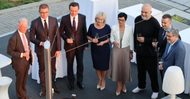 ЛИДЕРИТЕ ОД ЗАПАДЕН БАЛКАН ВО СКОПЈЕ Следните чекори кон ЕУ ЛИДЕРИТЕ ОД ЗАПАДЕН БАЛКАН ВО СКОПЈЕ Следните чекори кон ЕУ