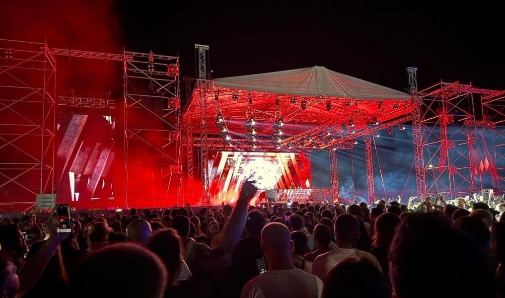 АРМИН ВАН БУРЕН ДОНЕСЕ СВЕТСКА МАГИЈА ВО БИТОЛА – ноќ за паметење под ѕвездите АРМИН ВАН БУРЕН ДОНЕСЕ СВЕТСКА МАГИЈА ВО БИТОЛА – ноќ за паметење под ѕвездите