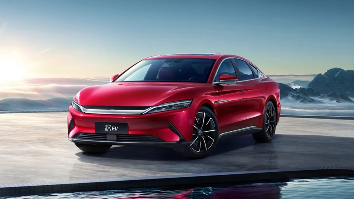 ЗАПОЧНУВААТ ДА ГО ОСВОЈУВААТ ГЛОБАЛНИОТ ПАЗАР – Кинеските компании за ЕВ за првпат со повеќе инвестиции во странство