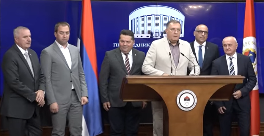 ДОДИК ОДГОВАРА СО РЕФЕРЕНДУМ – Ме судат, ама народот пресудува