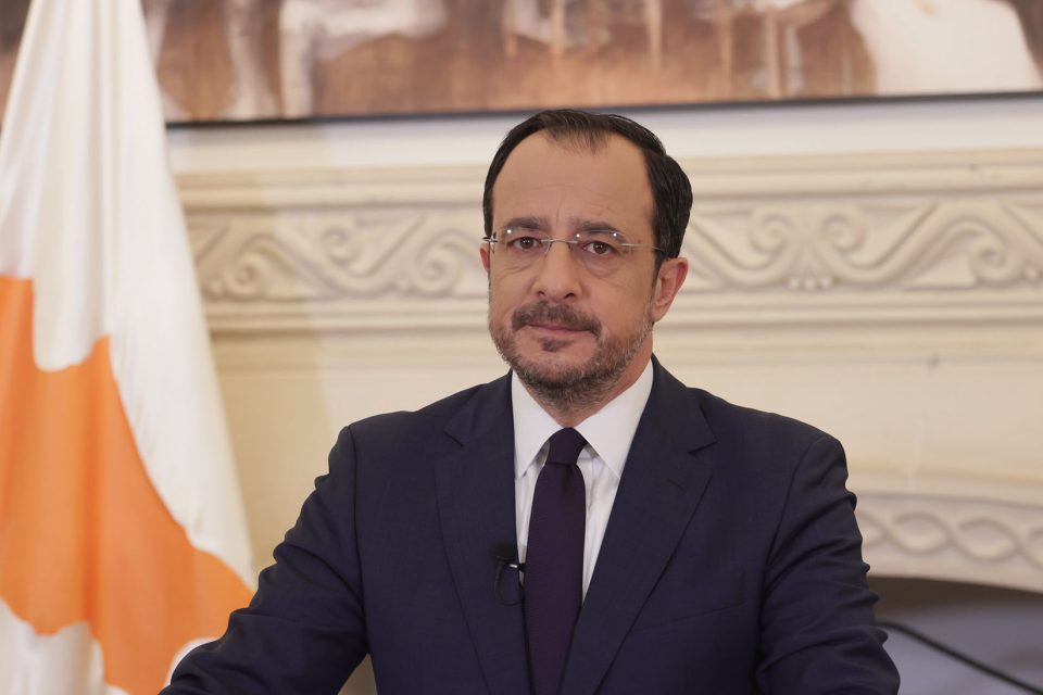 ПРЕТСЕДАТЕЛОТ НА КИПАР СО ПОРАКА Решението во Украина треба да биде со почитување на нејзиниот суверенитет