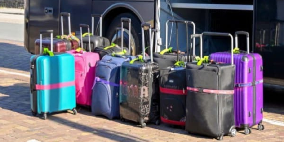 ДВЕГОДИШНО ДЕВОЈЧЕ ПРОНАЈДЕНО ЖИВО ВО КУФЕР ВО БАГАЖНИК Осомничена 27-годишна жена од Нов Зеланд ДВЕГОДИШНО ДЕВОЈЧЕ ПРОНАЈДЕНО ЖИВО ВО КУФЕР ВО БАГАЖНИК Осомничена 27-годишна жена од Нов Зеланд