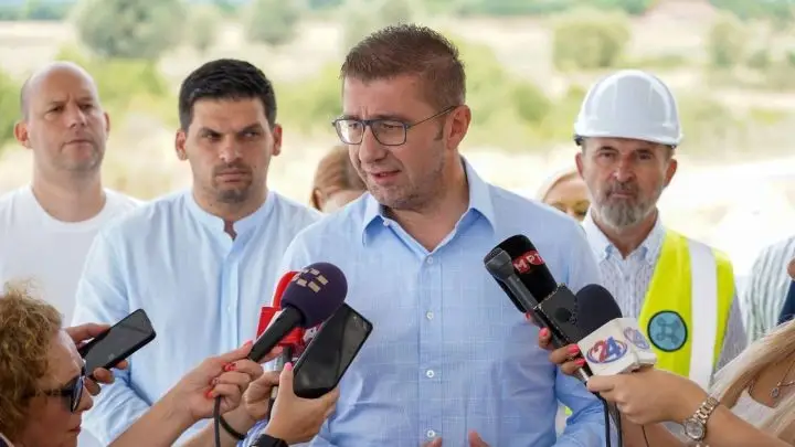 КРИМИНАЛОТ ЦВЕТА, ОБВИНИТЕЛСТВОТО МОЛЧИ – 200 пријави без исход вели Мицкоски КРИМИНАЛОТ ЦВЕТА, ОБВИНИТЕЛСТВОТО МОЛЧИ – 200 пријави без исход вели Мицкоски