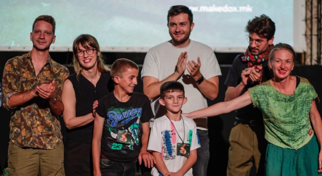 МАКЕДОНСКА ПРЕМИЕРА НА „ПЛАНИНАТА НЕ ОДИ НИКАДЕ“ – Документарец за животот на браќа-овчари под Солунска Глава МАКЕДОНСКА ПРЕМИЕРА НА „ПЛАНИНАТА НЕ ОДИ НИКАДЕ“ – Документарец за животот на браќа-овчари под Солунска Глава