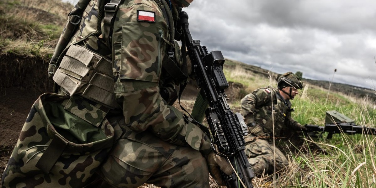 МНОЗИНСТВОТО ПОЛЈАЦИ ПРОТИВ УЧЕСТВО НА СВОИТЕ ВОЈНИЦИ  ВО МИРОВНИ СИЛИ ВО УКРАИНА – Анкета покажува 61% отпор