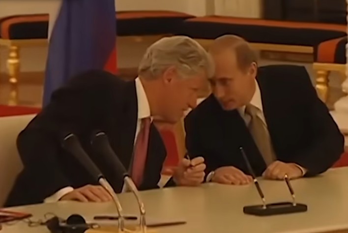 КЛИНТОН СО ИЗЈАВА ЗА ПУТИН Даде поддршка за Трамп за изјавите за Украина