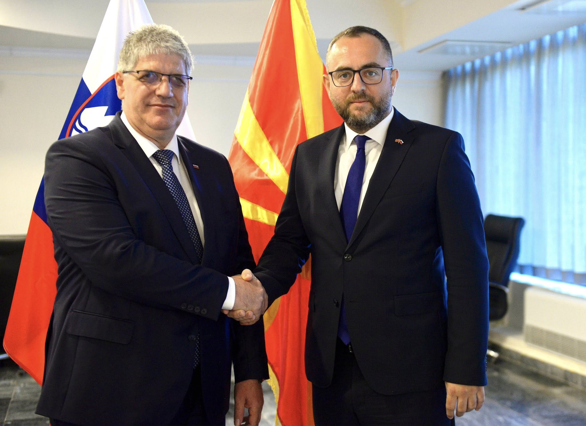 ТОШКОВСКИ И ПОКЛУКА – Одлична соработка на полето на безбедноста, Словенија ја дава својата поддршка во секој чекор ТОШКОВСКИ И ПОКЛУКА – Одлична соработка на полето на безбедноста, Словенија ја дава својата поддршка во секој чекор