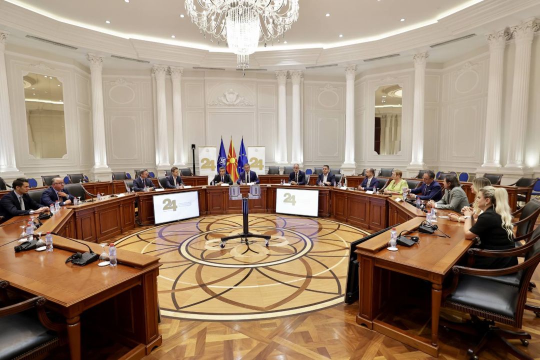 МИЦКОСКИ: РАМКОВНИОТ ДОГОВОР Е ПОТСЕТНИК НА ЕДНА ДЛАБОКА ВИСТИНА – Државата ја имаме само ако ја чуваме заедно, по пат на дијалог, на компромис и заедништво