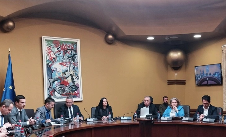 СКАНДАЛ СО ПРИСЛУШКУВАЊЕ Комисијата влегува во Агенцијата за разузнавање