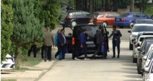 НАДЗОР ВРЗ АНБ – Пратениците ја напуштија МВР низ службената капија, податоците остануваат тајни НАДЗОР ВРЗ АНБ – Пратениците ја напуштија МВР низ службената капија, податоците остануваат тајни