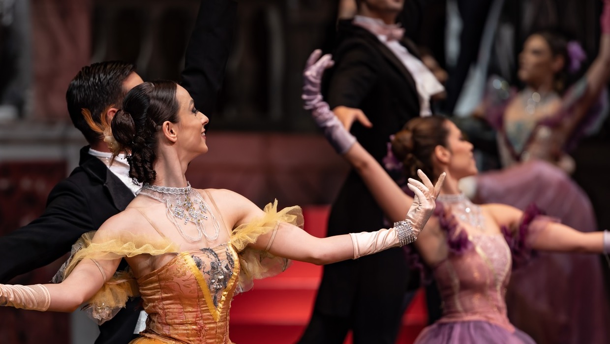 МОБ УТРЕ ЈА ОТВОРА НОВАТА БАЛЕТСКА СЕЗОНА – Отворањето ќе биде со премиера на „Градина на почетоците“ од Стојан Стојков МОБ УТРЕ ЈА ОТВОРА НОВАТА БАЛЕТСКА СЕЗОНА – Отворањето ќе биде со премиера на „Градина на почетоците“ од Стојан Стојков